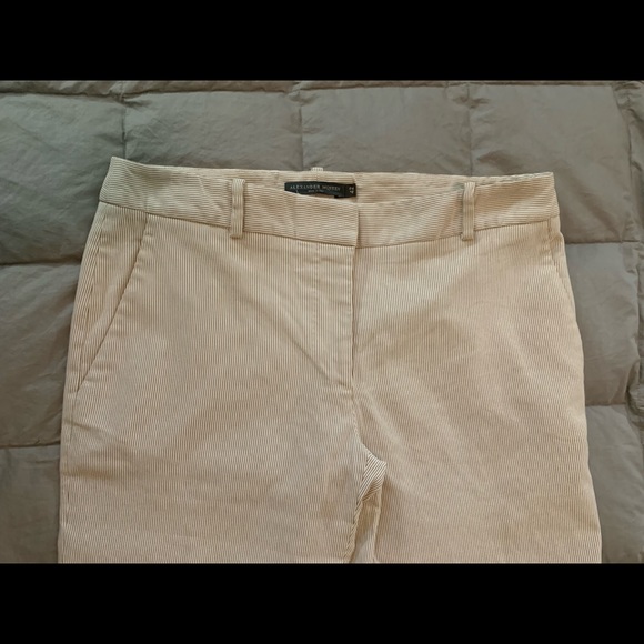 Alexander McQueen Blazer & Cropped Pants - Picture 13 of 16